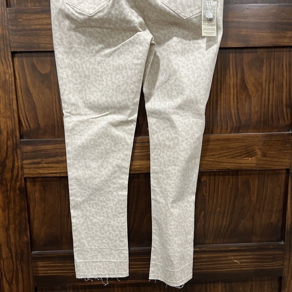 Charlie Paige women pants medium leopard cheetah elastic waist - Picture 9 of 14